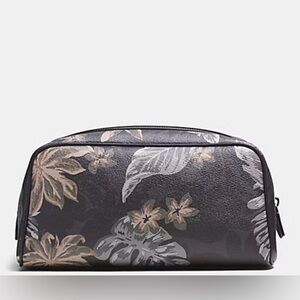 COACH TRAVEL KIT IN TROPICAL PRINT COATED CANVAS . New no tag . HAWAIIAN PALM